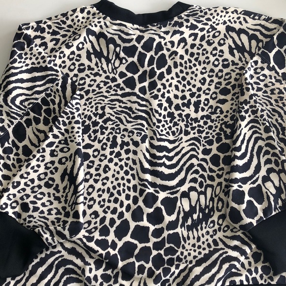 Rare Adidas Pullover - Picture 4 of 4